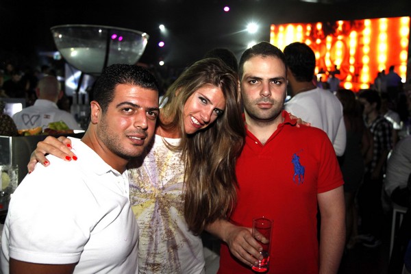 Cirque du Soir @ White